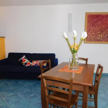 Elisir Aparthotel 2*
